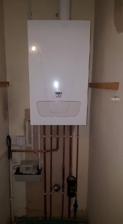 Baxi Wall-mounted white boiler